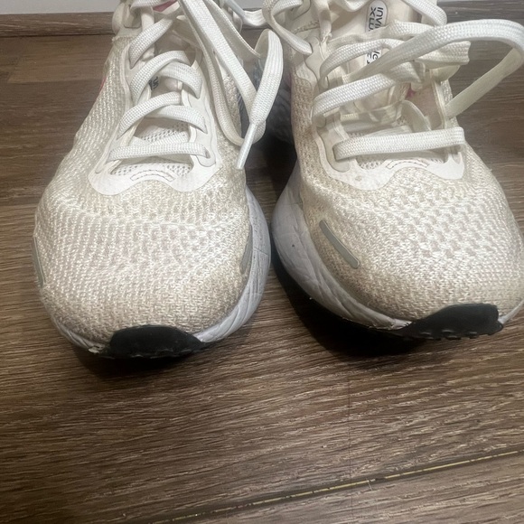Women's Nike Zoom X Invincible Run Flyknit Running Shoes - Picture 6 of 15